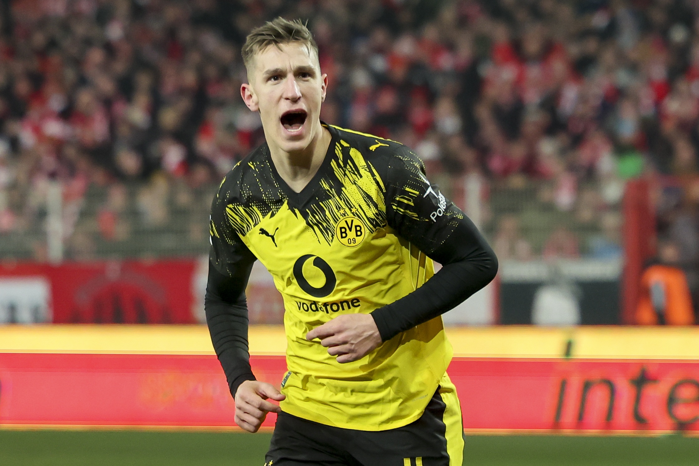 庆祝里程碑！詹姆斯：初心不改 对经历的一切心怀感恩与珍惜！